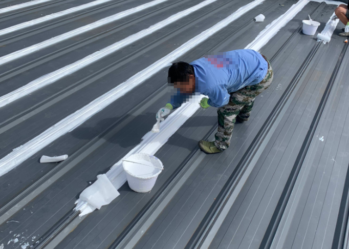 北京屋顶漏水防水补漏施工